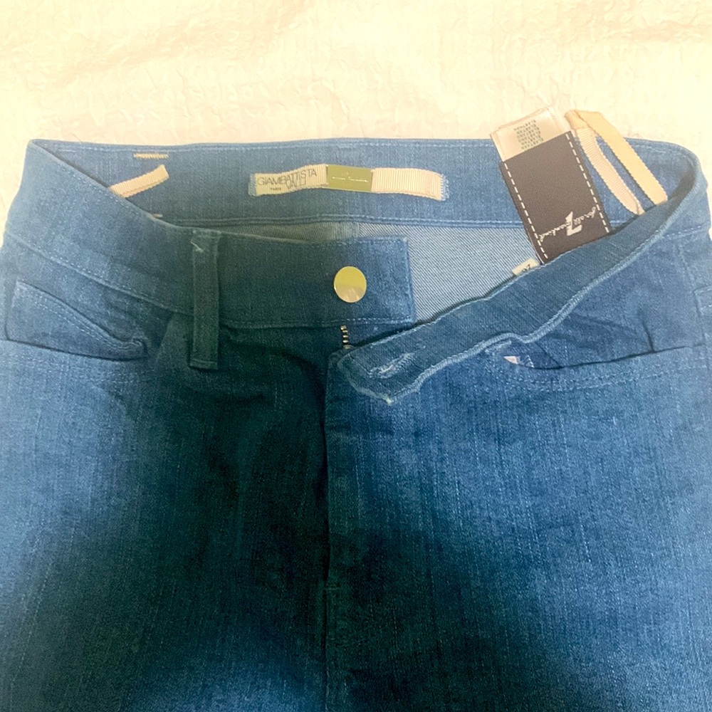 Jean short - Picture 3 of 5